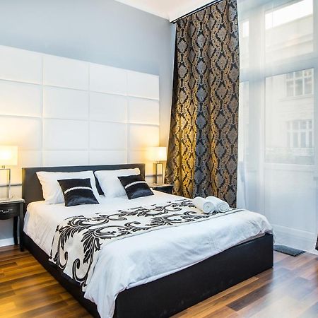 Tribeca City Center Apartments Krakow Luaran gambar