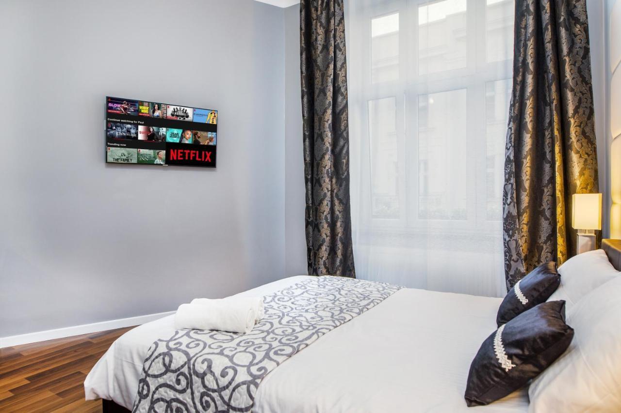 Tribeca City Center Apartments Krakow Luaran gambar
