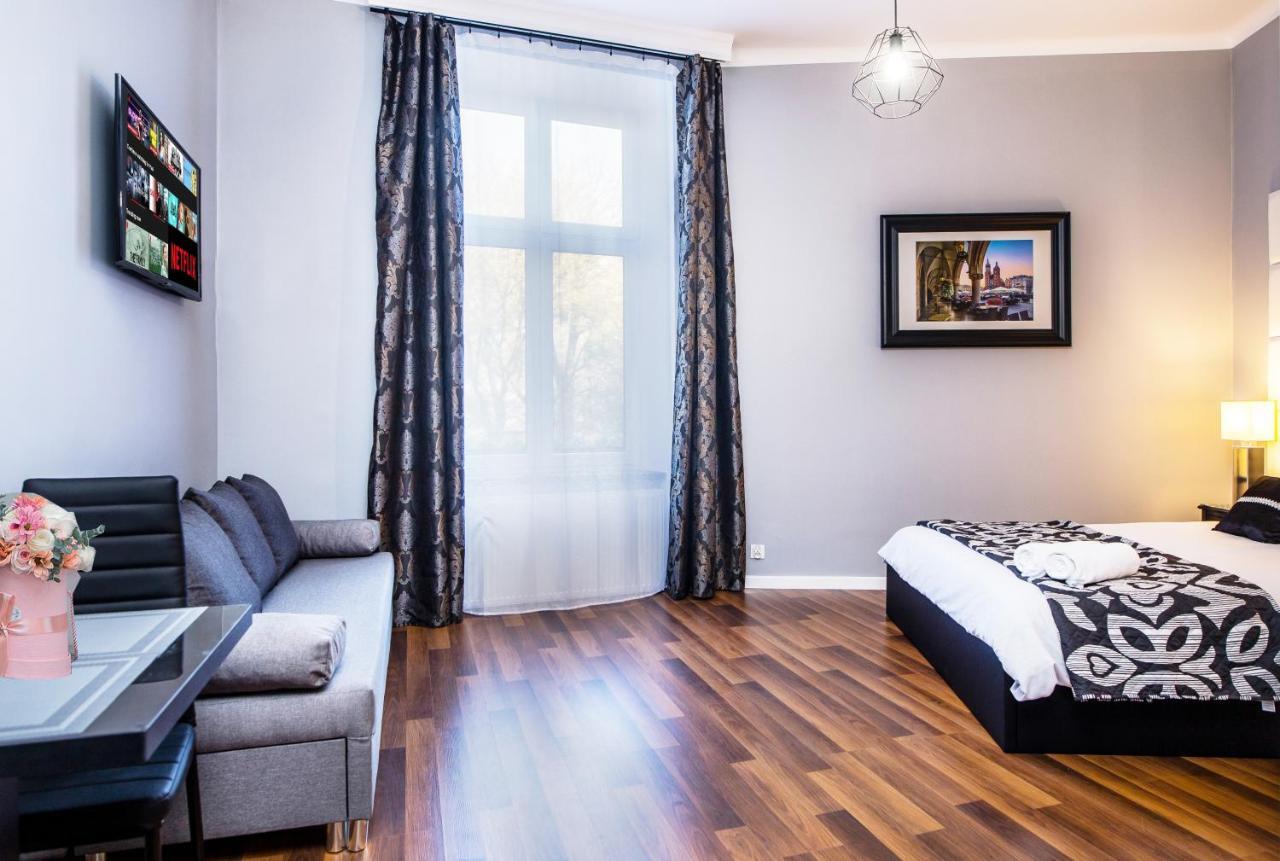 Tribeca City Center Apartments Krakow Luaran gambar