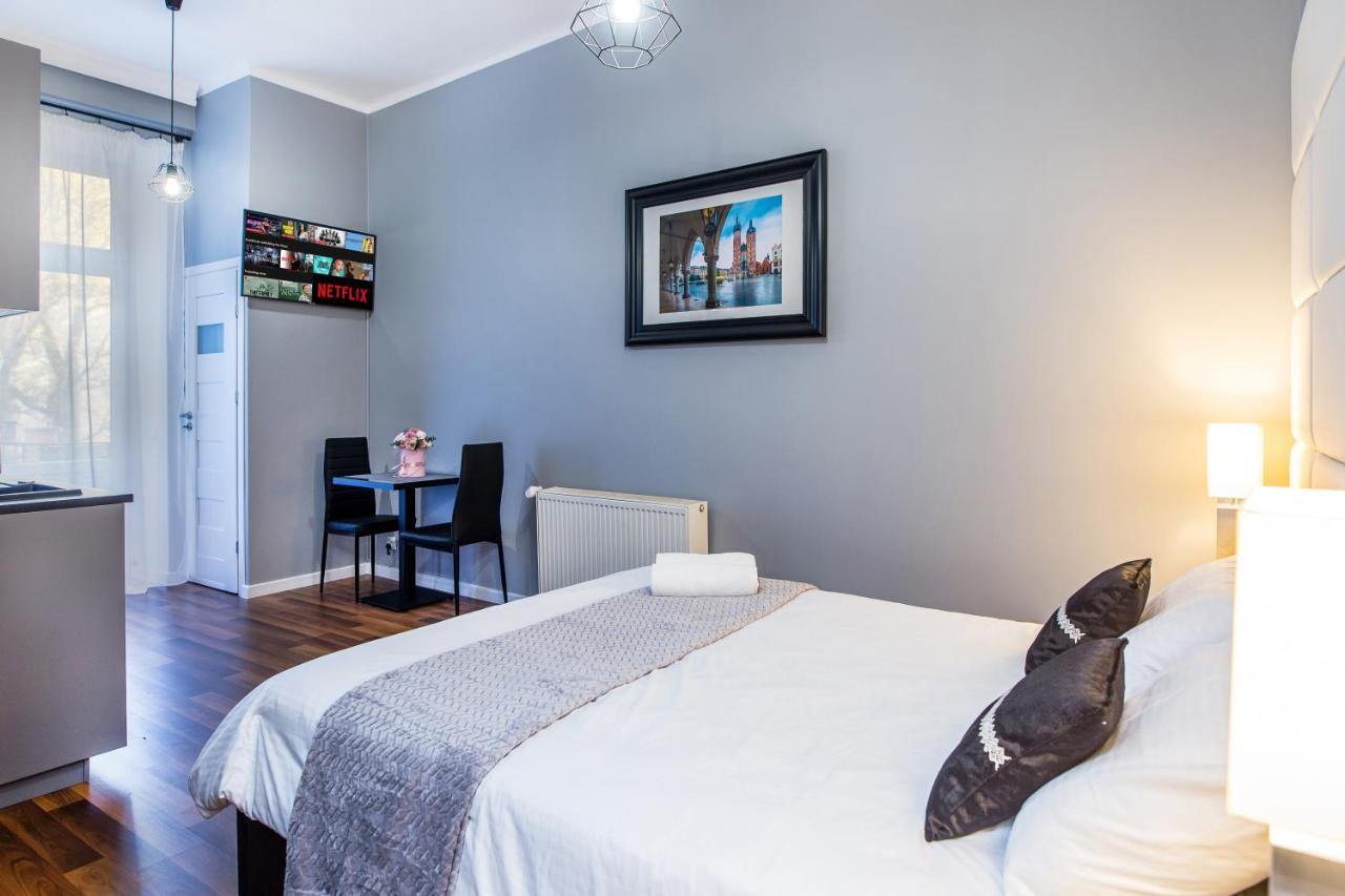 Tribeca City Center Apartments Krakow Luaran gambar