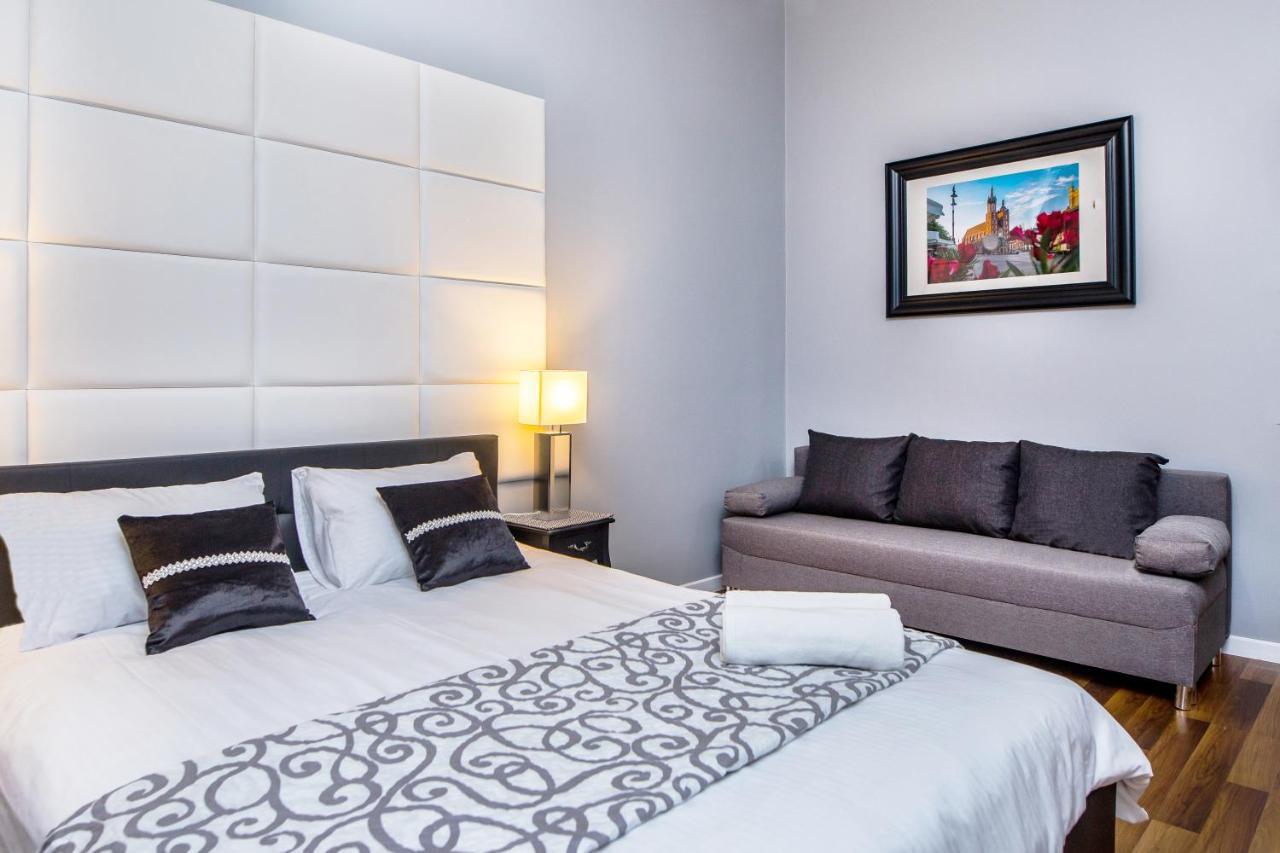 Tribeca City Center Apartments Krakow Luaran gambar