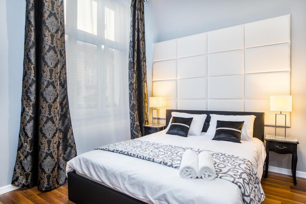 Tribeca City Center Apartments Krakow Luaran gambar