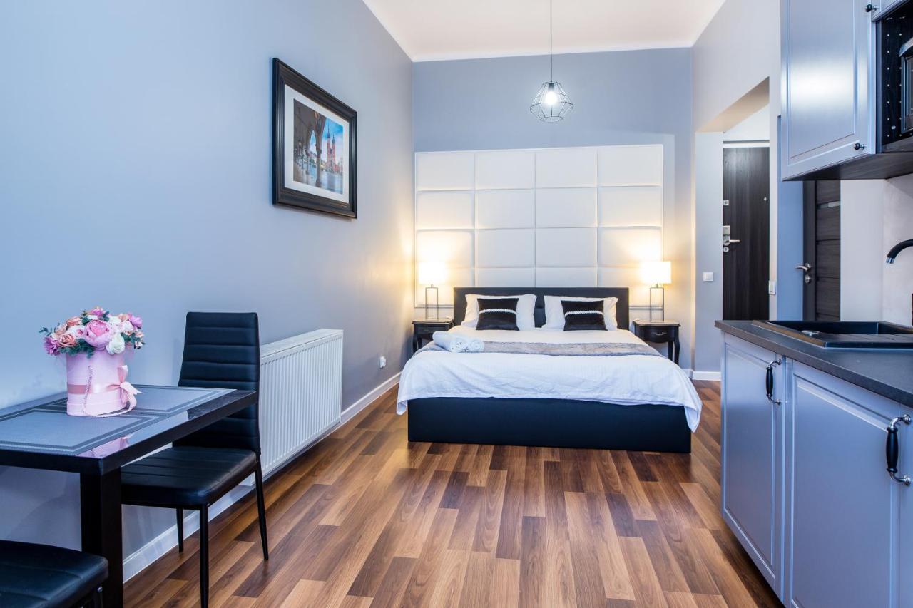 Tribeca City Center Apartments Krakow Luaran gambar