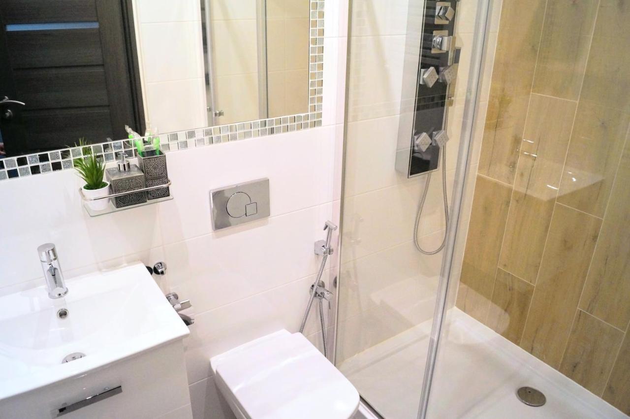 Tribeca City Center Apartments Krakow Luaran gambar