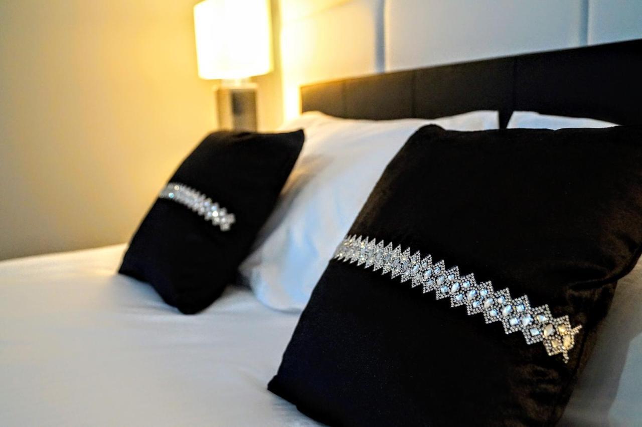 Tribeca City Center Apartments Krakow Luaran gambar